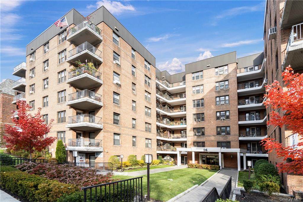16 Broadway - Photo 1