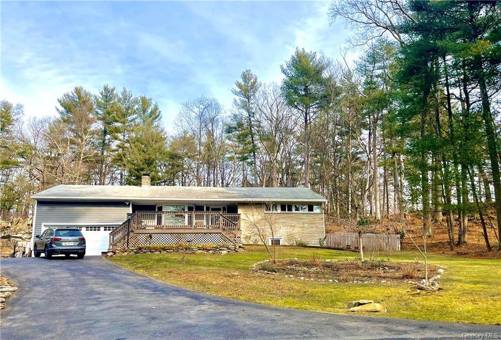 31 Van Dam Road - Photo 1