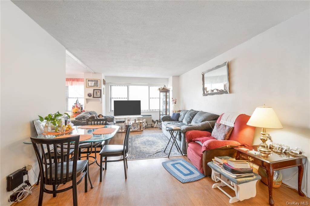 155 Ferris Avenue - Photo 1