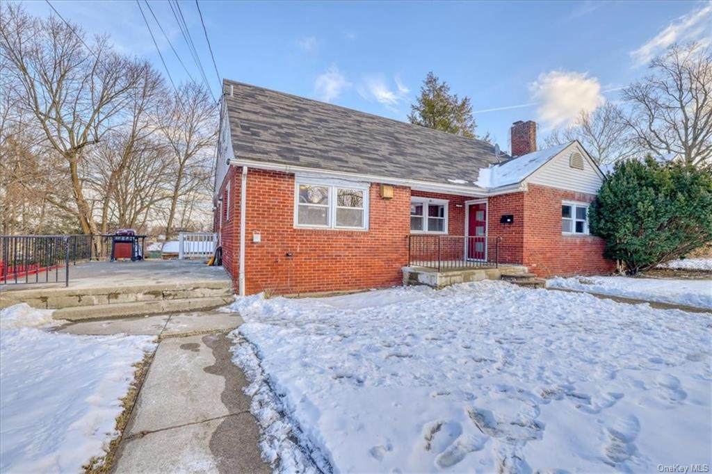 428 Powell Avenue - Photo 1