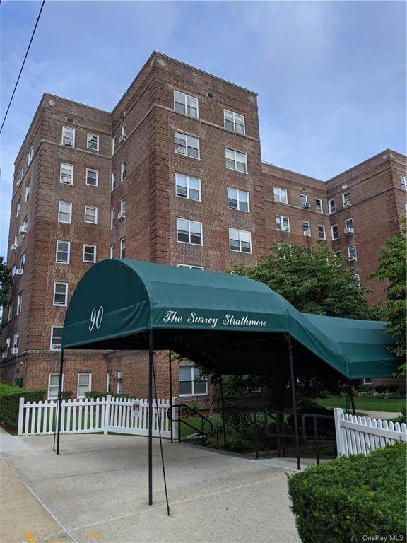 90 Bryant Avenue - Photo 1