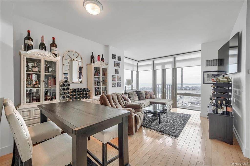 175 Huguenot Street - Photo 1