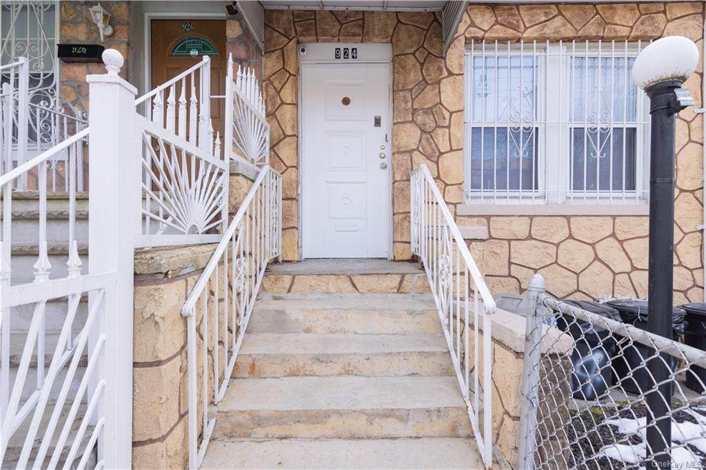 924 221st Street - Photo 1