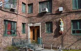 2059 Mcgraw Avenue - Photo 1