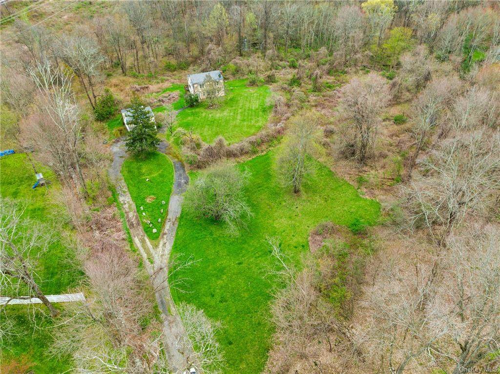 130 Pinesbridge Road - Photo 1