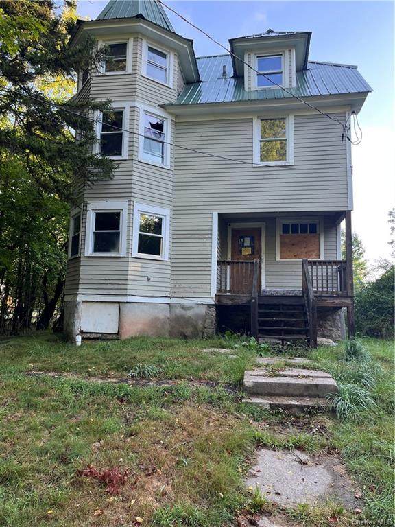 12 Woodland Avenue - Photo 1