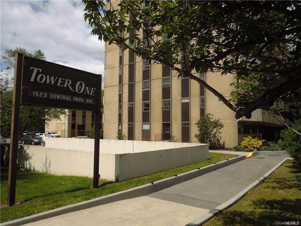 1523 Central Park Avenue - Photo 1