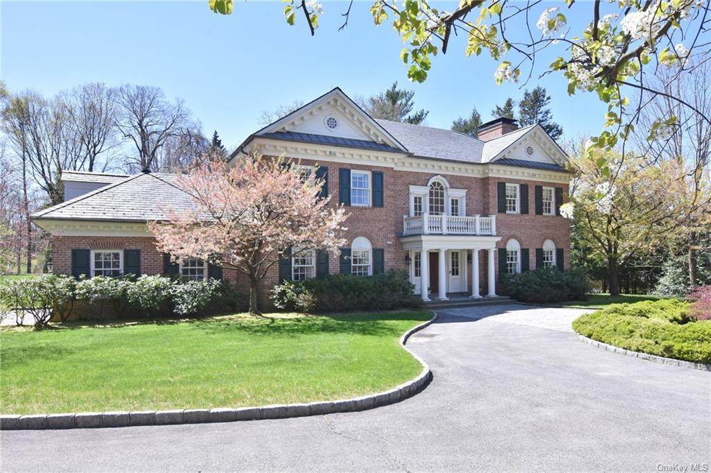 61 Clinton Avenue - Photo 1
