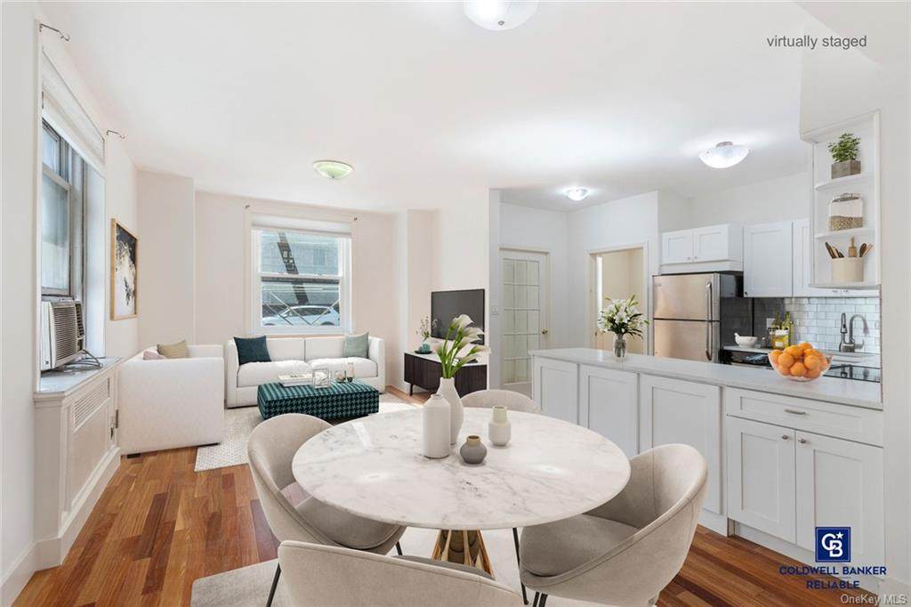 4 Sutton Pl - Photo 1