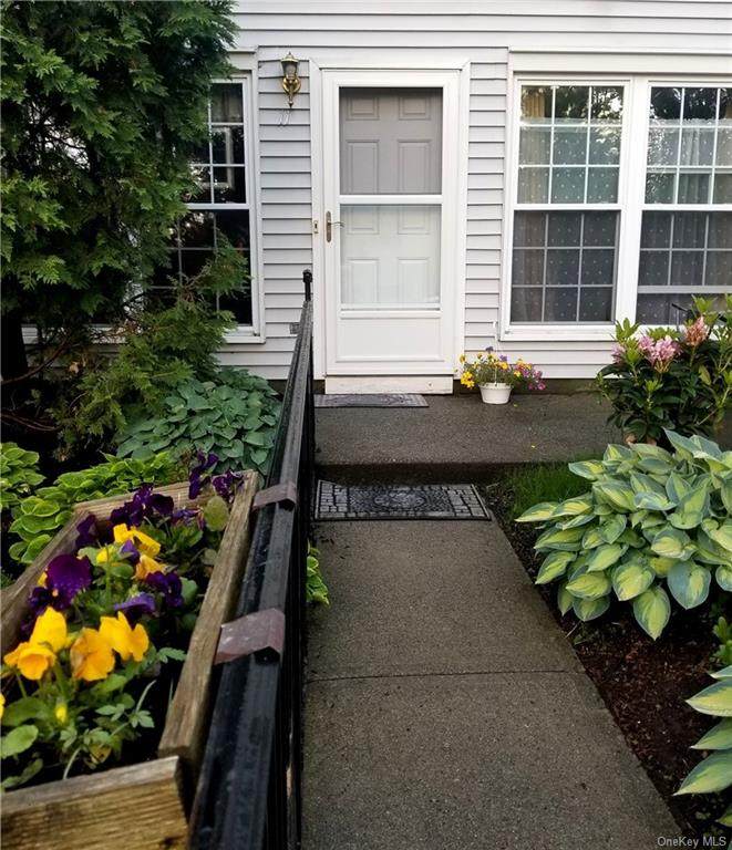 11 Homestead Village Drive - Photo 1