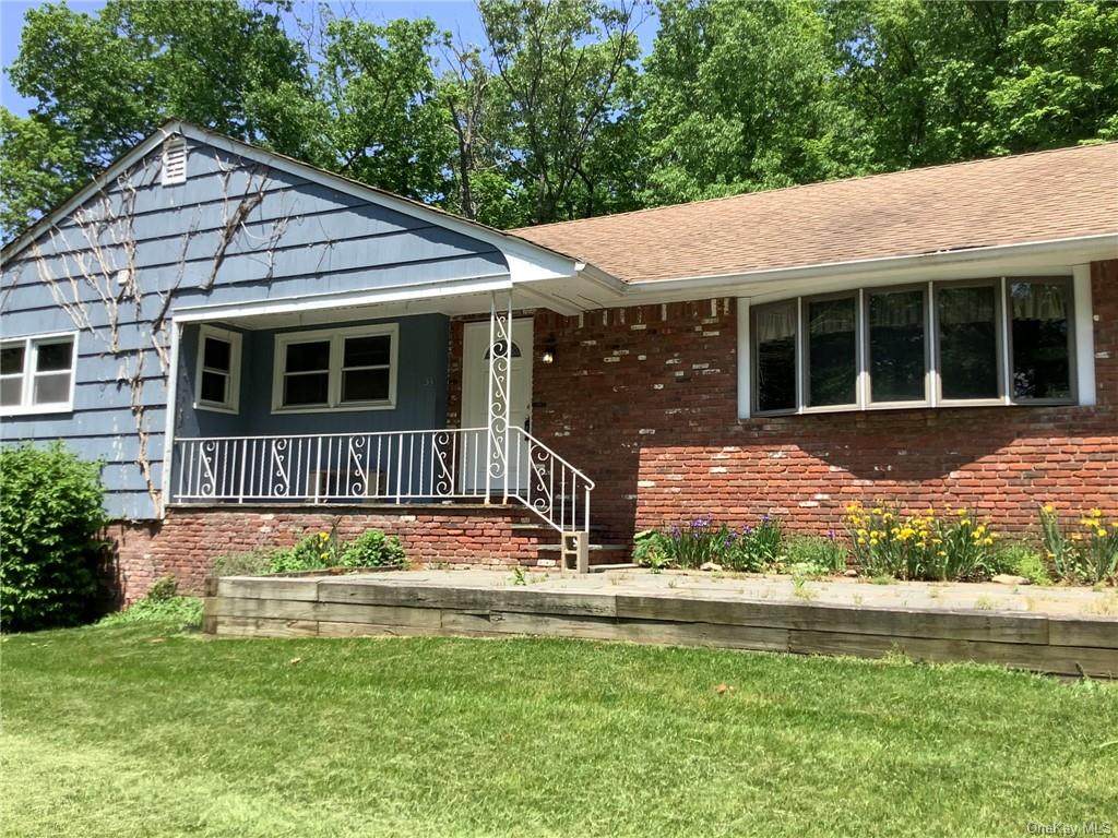 53 Laurel Road - Photo 1