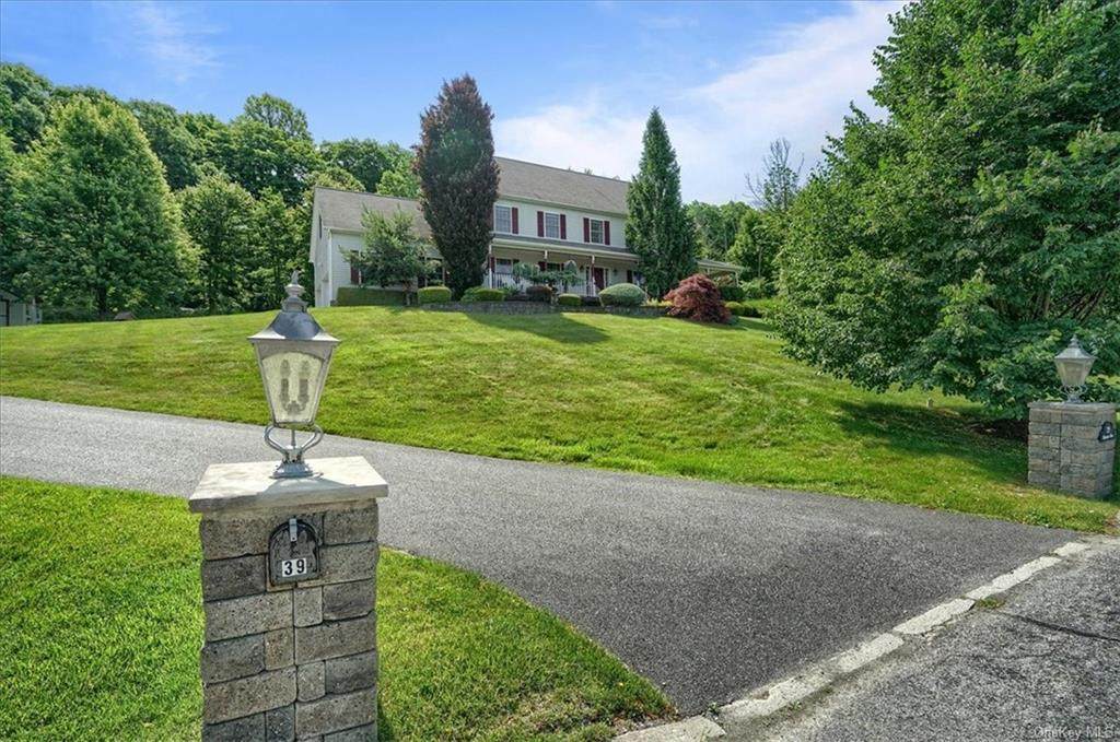 39 Highview Road - Photo 1
