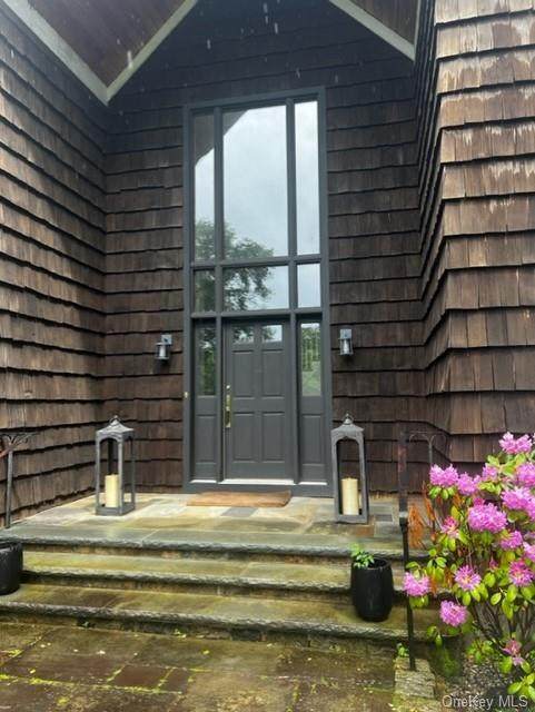 18 Green Valley Road - Photo 1