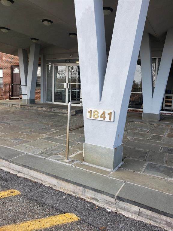1841 Central Park Avenue - Photo 1