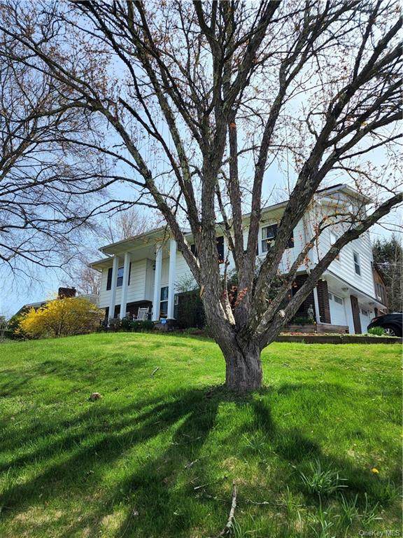 536 Hurley Avenue - Photo 1