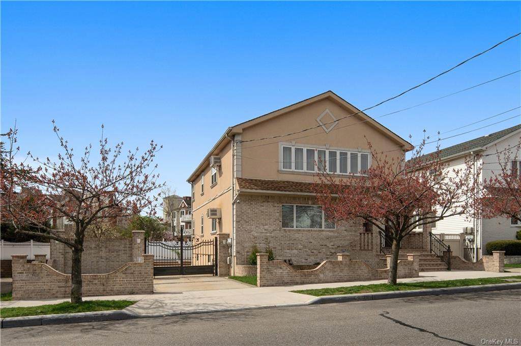 94-08 Albert Road - Photo 1
