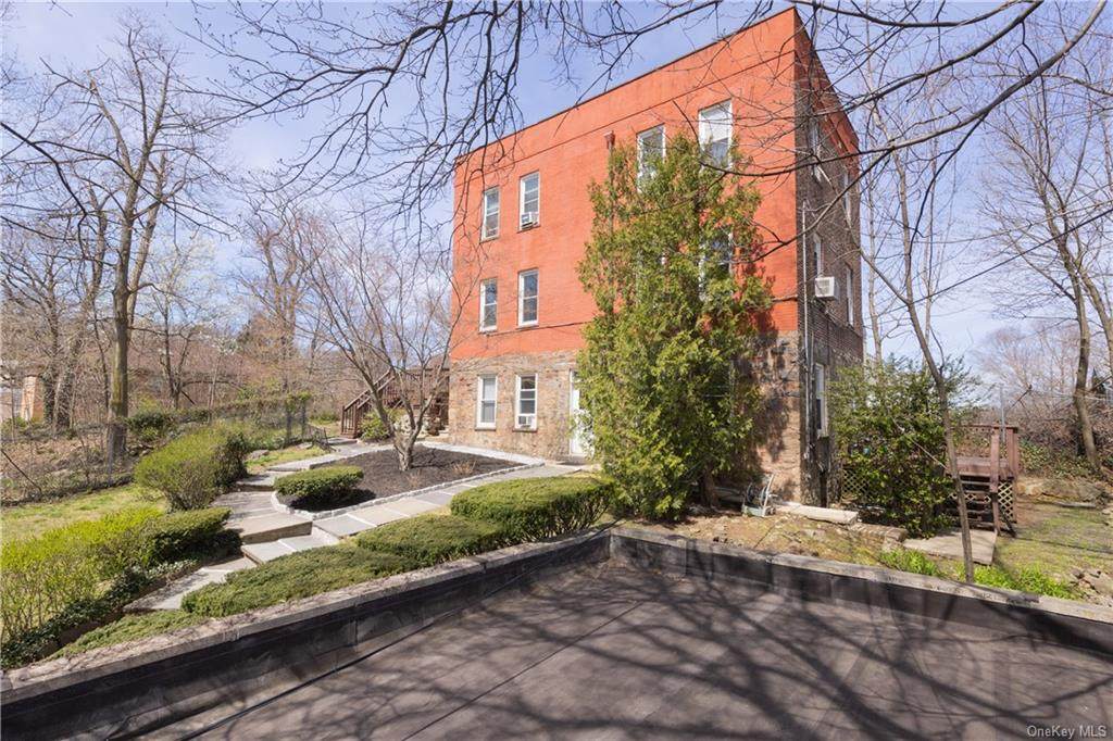253 256th Street - Photo 1