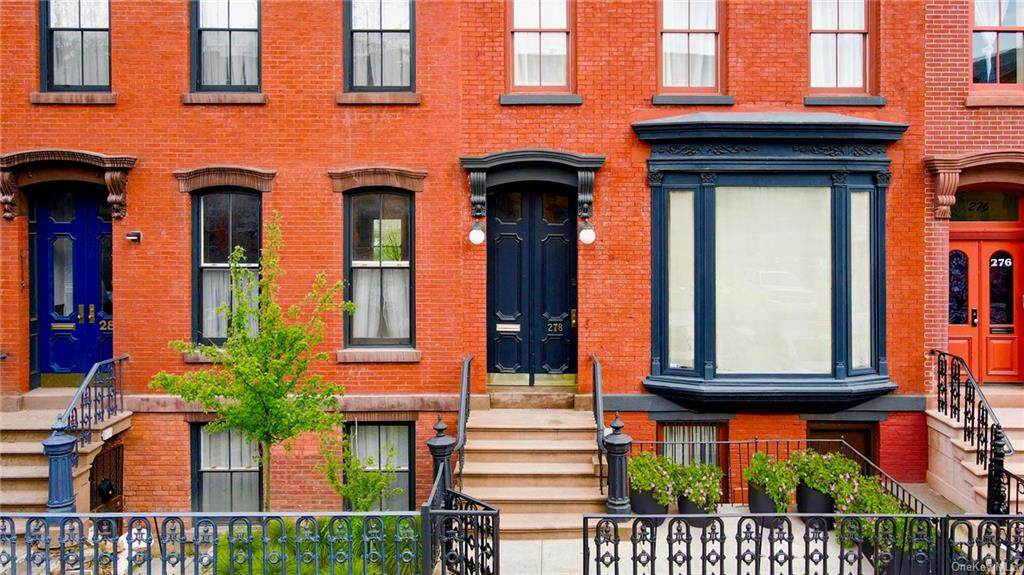 278 Alexander Avenue - Photo 1