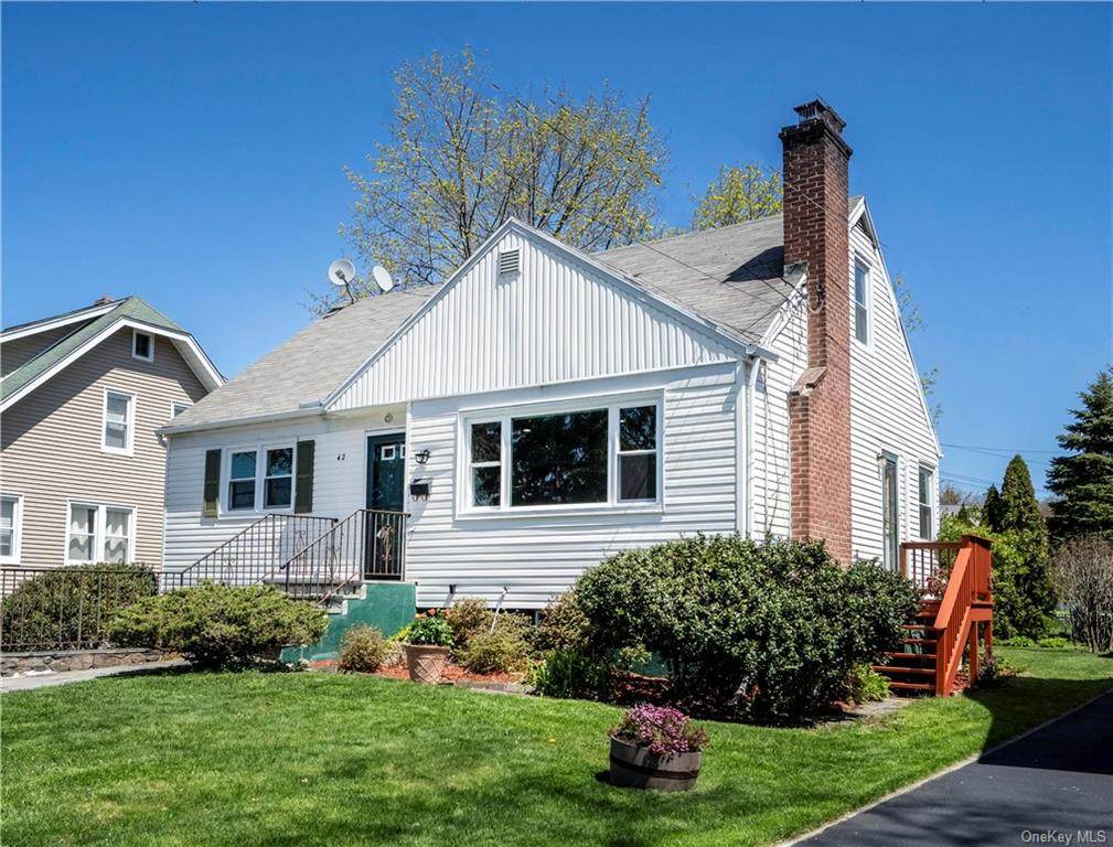 42 Narragansett Avenue - Photo 1