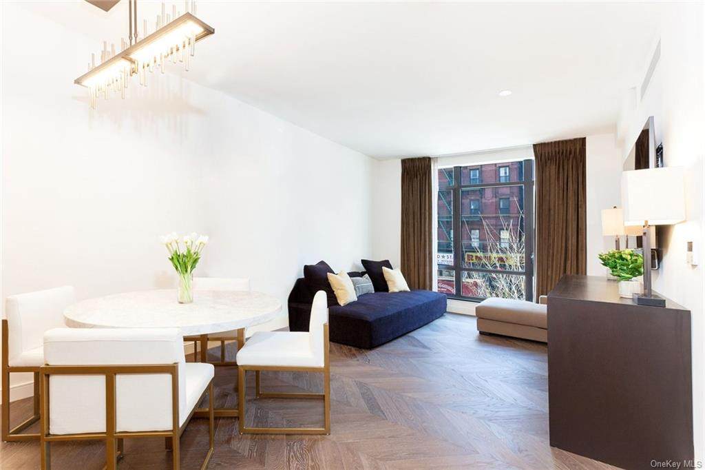 211 W 14th Street - Photo 1