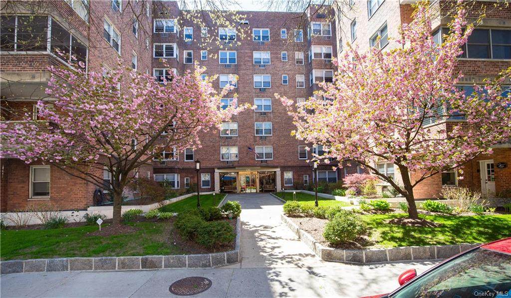 120 E. Hartsdale Avenue - Photo 1