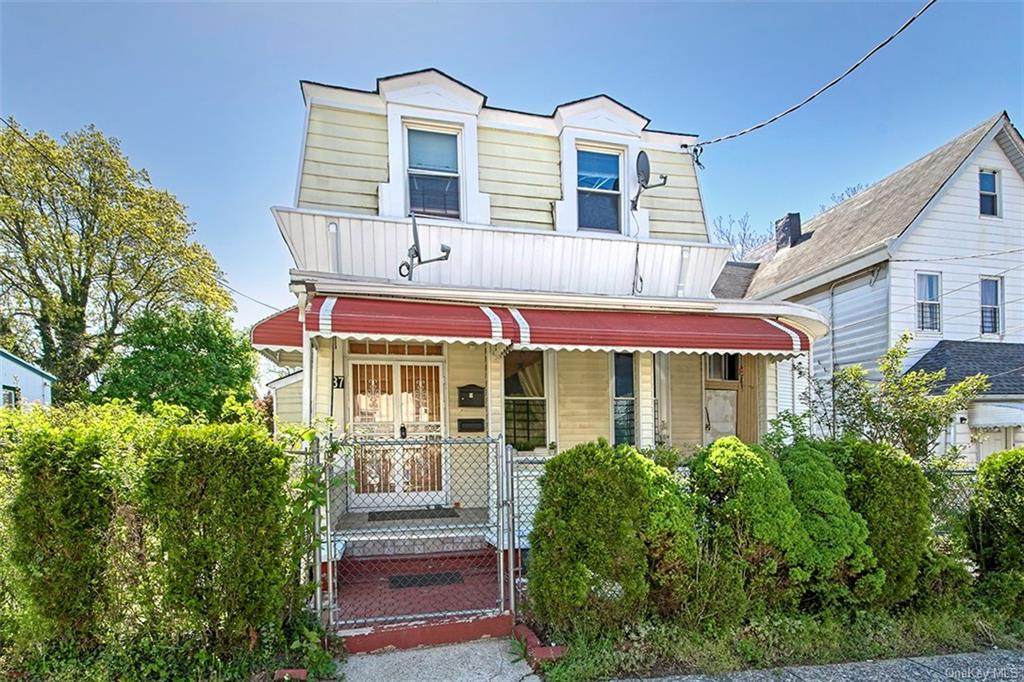 37 Bleeker Street - Photo 1