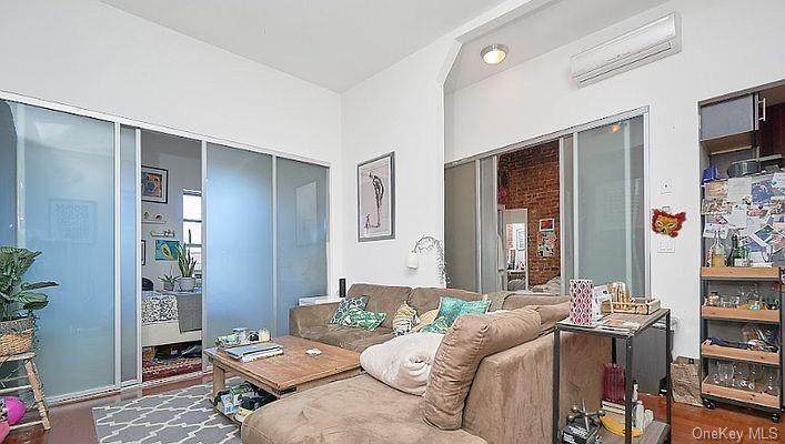 516 E 13th St - Photo 1