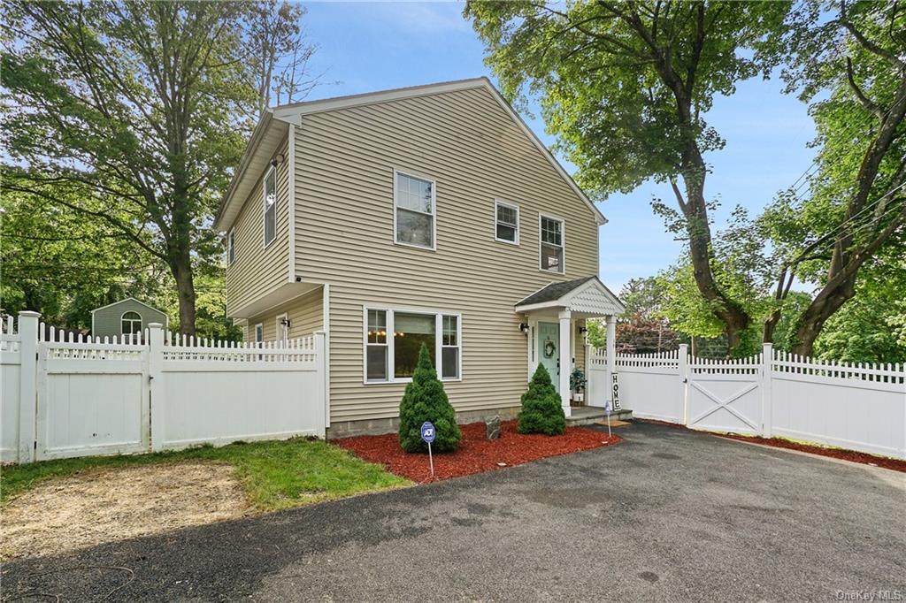 19 Cypress Lane - Photo 1