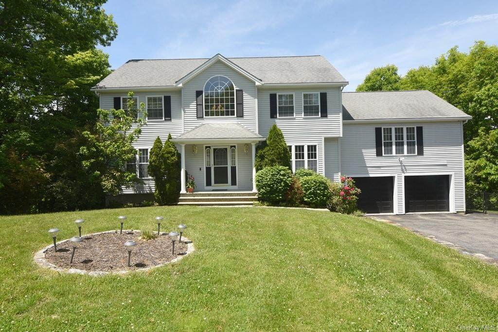 63 Garrity Boulevard - Photo 1