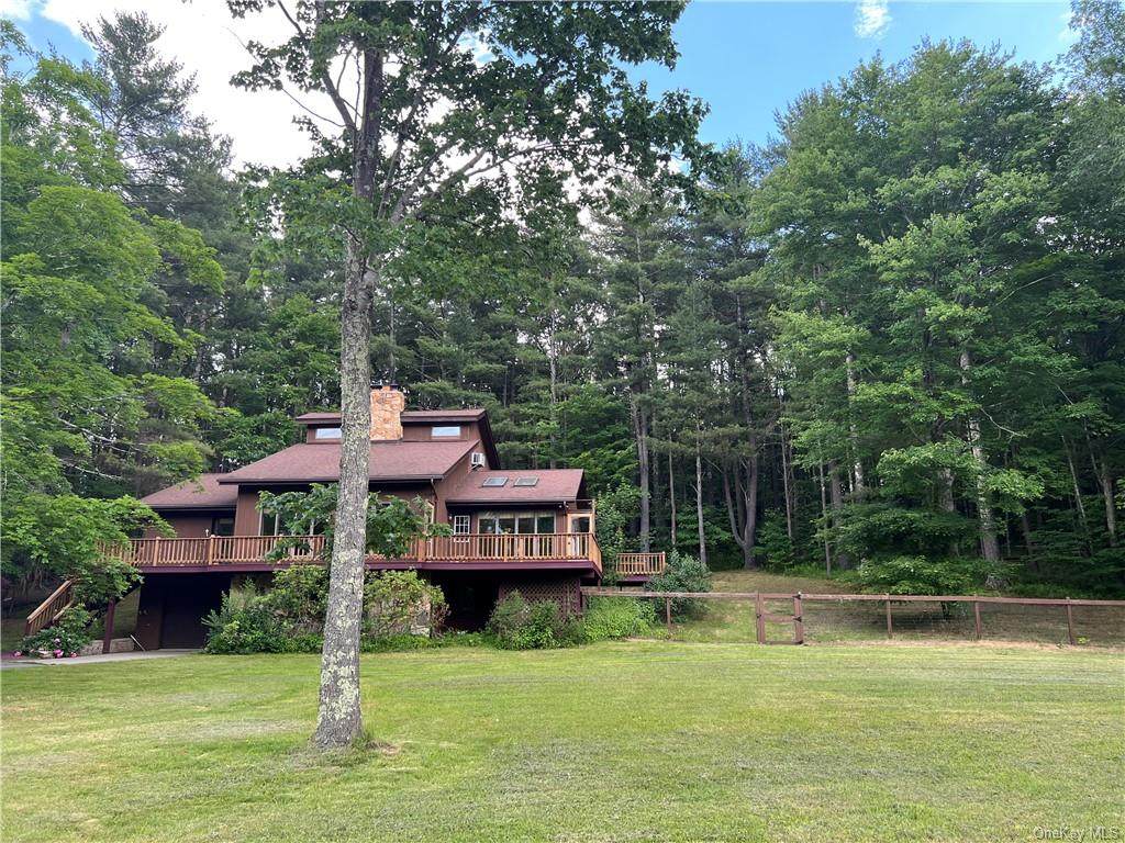 37 Vienna Woods Road - Photo 1