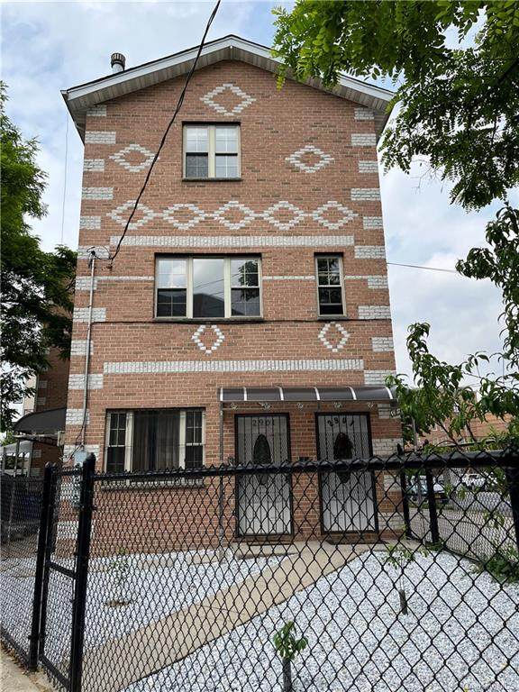 2901 Bronxwood Avenue - Photo 1