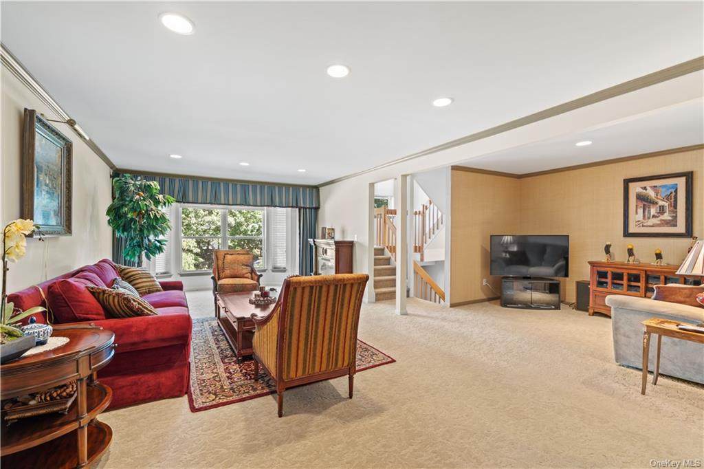 12 Guilford Circle - Photo 1