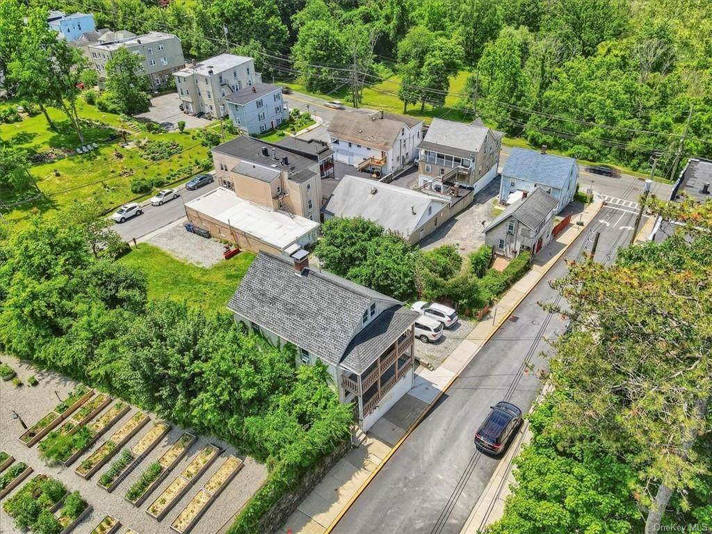 173 Lexington Avenue - Photo 1