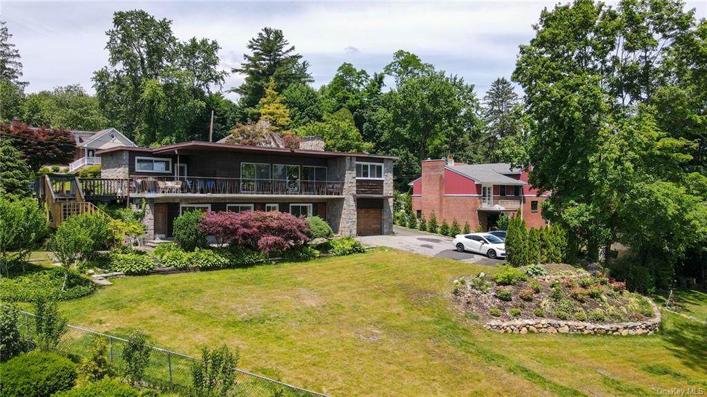30 Broadview Avenue - Photo 1