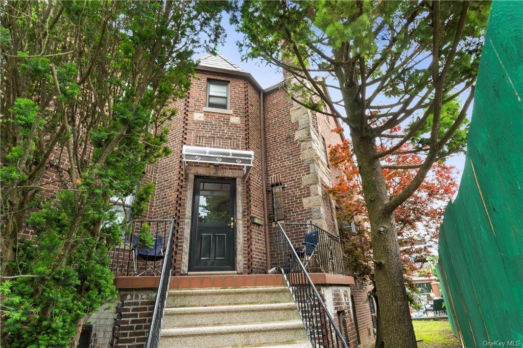 1038 Esplanade Avenue - Photo 1