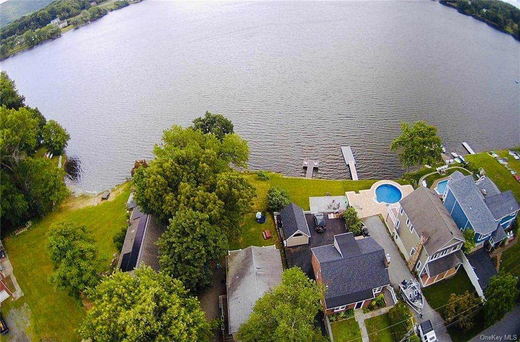 515 Shore Drive - Photo 1