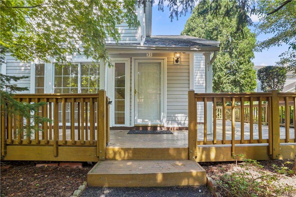 51 Pembrooke Court - Photo 1