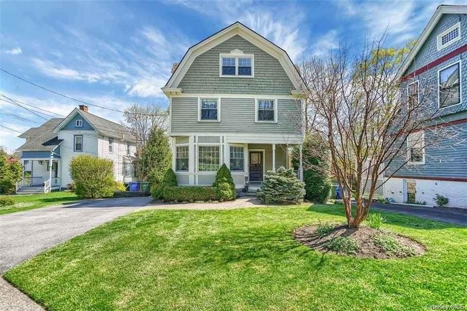 11 Delta Place - Photo 1