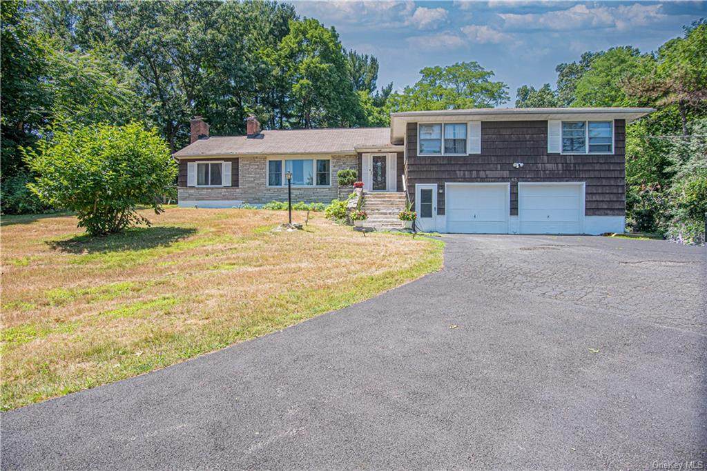 63 Hy Vue Drive - Photo 1