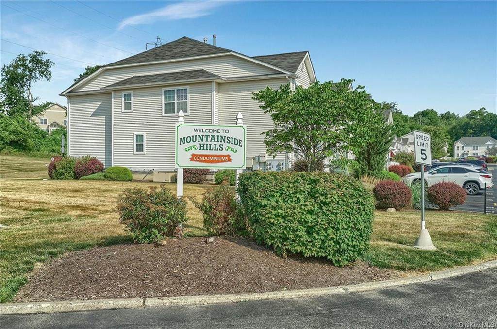 105 Jordan Lane - Photo 1