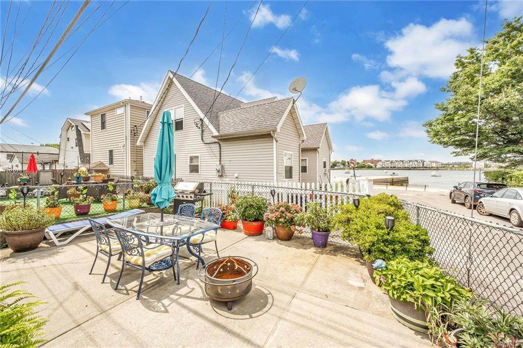 23D Edgewater Park - Photo 1