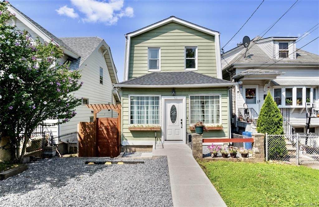 421 Quincy Avenue - Photo 1
