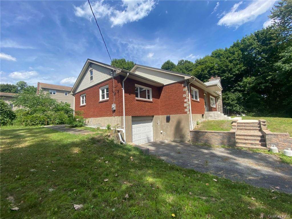 228 Carter Avenue - Photo 1