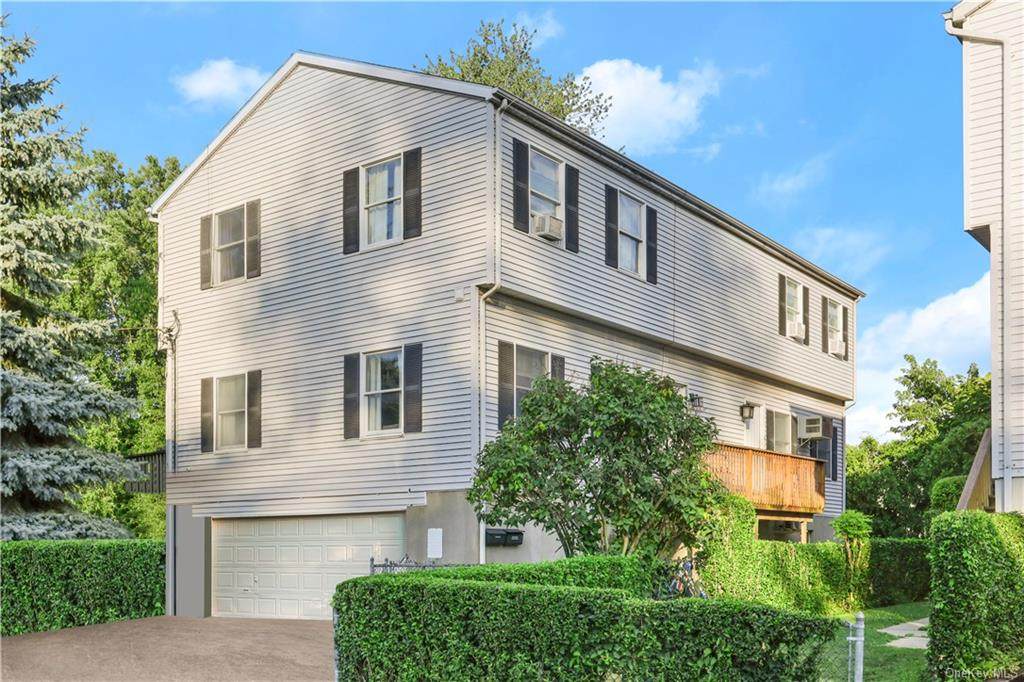 132 Waverly Avenue - Photo 1