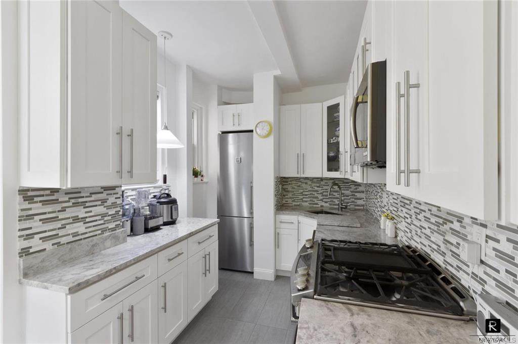328 W 86th Street - Photo 1