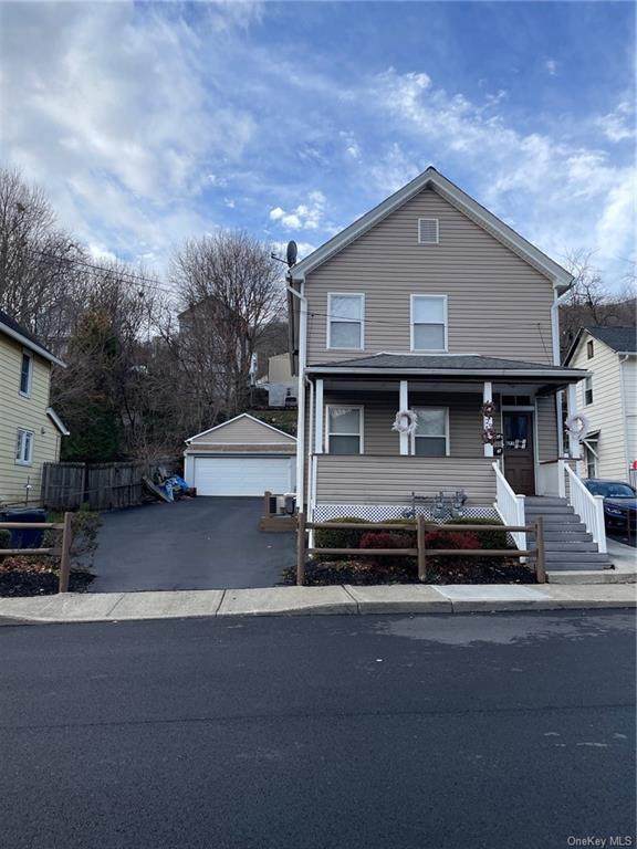 29 Fort Putnam Street - Photo 1
