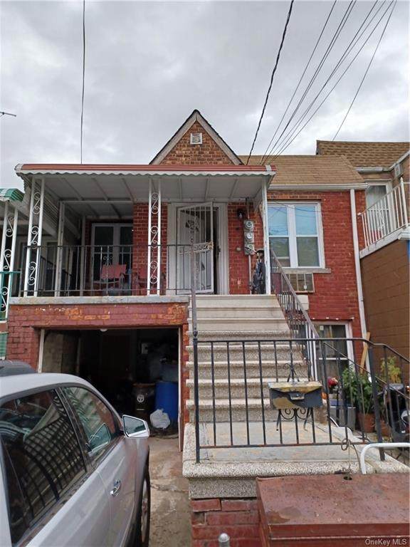 1415 Burke Avenue - Photo 1