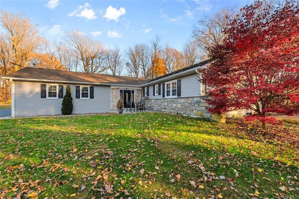 418 Maple Hill Drive - Photo 1