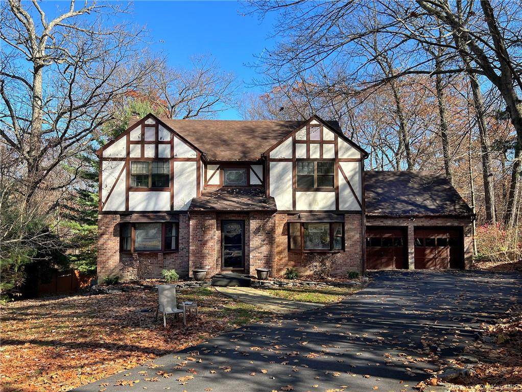 72 Highland Woods Boulevard - Photo 1