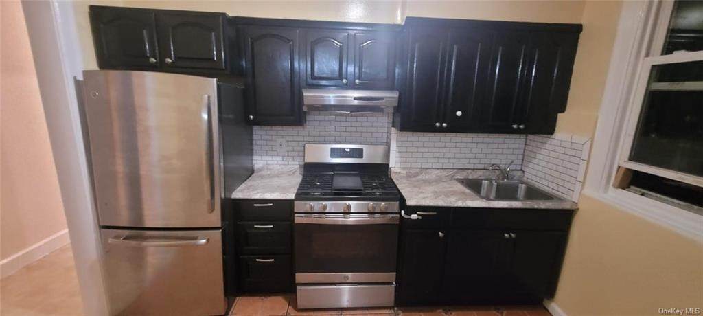158 Elm Avenue - Photo 1